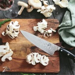 Executive-Plus Serie 8" Celebrity Kochmesser 61 HRC Damaststahl 8 Executive-Plus Serie 8" Celebrity Kochmesser 61 HRC Damaststahl -Klarstein 10039012 de 0003 logo